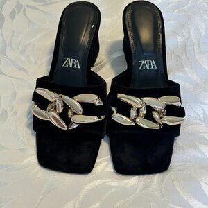 ZARA Black Velvet Chain Heeled Mules | Gold Chunky Chain | Size 37